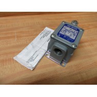 Square D 9007 TUB 5 Limit Switch 9007TUB5 Ser D - New No Box