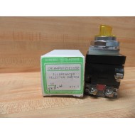 General Electric CR104PST21E11S2 Selector Switch GE Yellow Knob