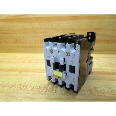 Allen Bradley 100-A24ND3 Contactor 100A24ND3 Ser CCracked (Pack of 2) - Used