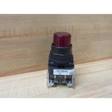 Allen Bradley 800H-QRBH24R Illum. Push Button W800T-XABlank - New No Box