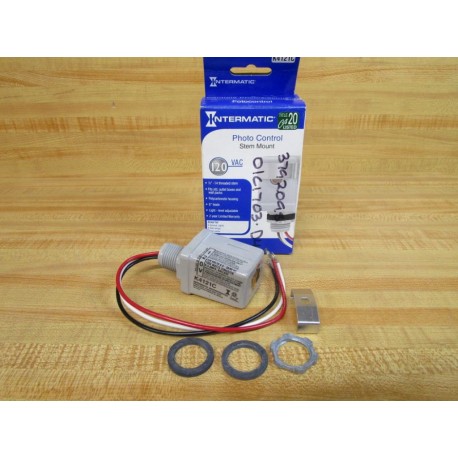 Intermatic K4121C Photo Control Light