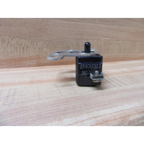 General Electric CR2940U301A Contact Block - New No Box
