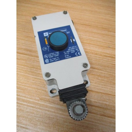Telemecanique XY2-CH13150H7 Push Button XY2CH13150H7 - Used
