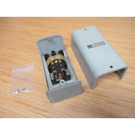 General Electric CR2790E101J17 Relay - New No Box