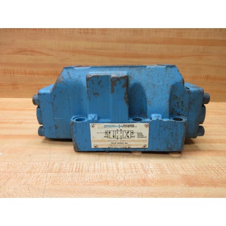 Vickers DG5S82CWB11 Sperry Directional Valve 628748 - Refurbished