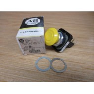 Allen Bradley 800T-FX9D4 Push Button Yellow W800T-XD4