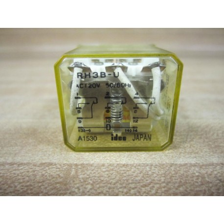 IDEC RH3B-U AC120V Ice Cube Relay RH3BUAC120V - New No Box