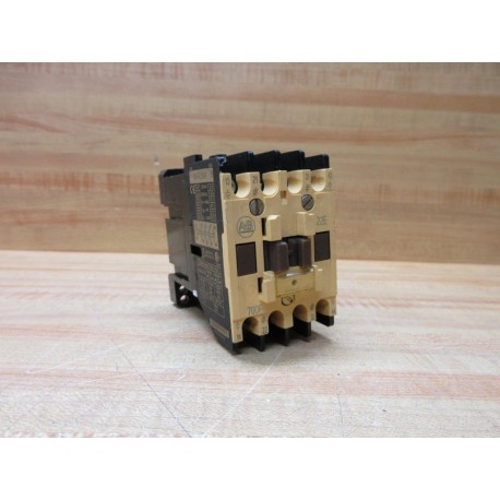 Allen Bradley 700-F220A1 Control Relay 700F220A1 Series B - Used