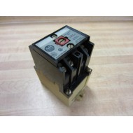 Allen Bradley 700-P400A1 Starter Relay 700P400A1 Chipped (Pack of 2) - Used