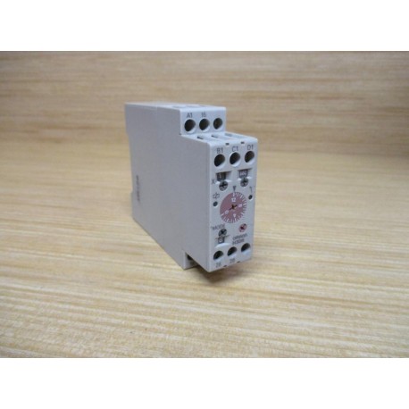 Omron H3DR-A AC100240 Timer H3DR-A - Used