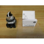 Allen Bradley 800TC-J2B Selector Switch - New No Box