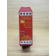 STI SR103AM01 Safety Relay 45510-1031 Damaged DIN Rail - Used