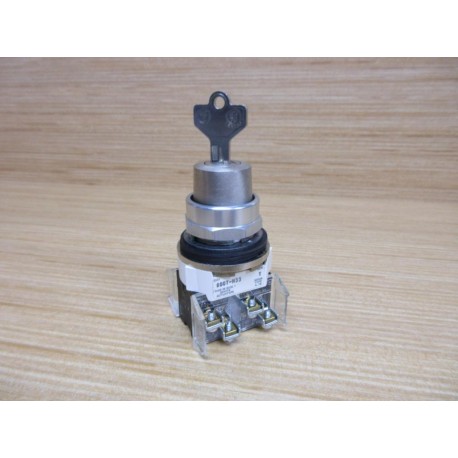 Allen Bradley 800T-H33B Selector Switch Ser T, (2) 800T-XA, 1 Key - New No Box
