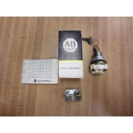 Allen Bradley 800T-H33B Selector Switch Ser T, W 800T-XA & 2 Keys