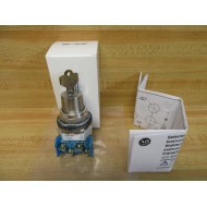 Allen Bradley 800T-H31AR Selector Switch