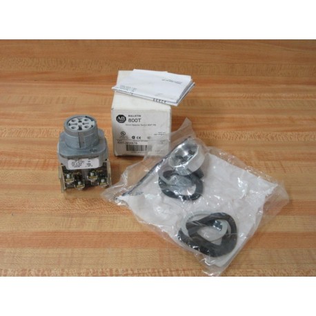 Allen Bradley 800T-J91KE7B Selector Switch 800TJ91KE7B W (2) 800T-XA