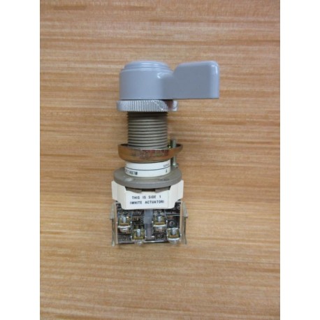 Allen Bradley 800H-JP11KB7 Selector Switch W800T-XA,Extended Lever - New No Box
