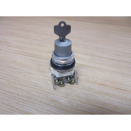 Allen Bradley 800T-J631B Keyed Selector Switch - Used