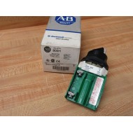 Allen Bradley 800H-HR5D1P 2-Pos Selector Switch 800HHR5D1P W800T-XD1P