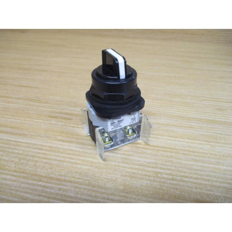 Allen Bradley 800H-JR2KE7 Selector Switch W800T-XD2, 800T-XA - New No Box