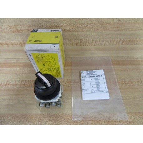 Allen Bradley 800H-HR5B Selector Switch