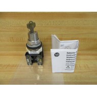 Allen Bradley 800T-J3805KQ7BY Selector Switch - New No Box