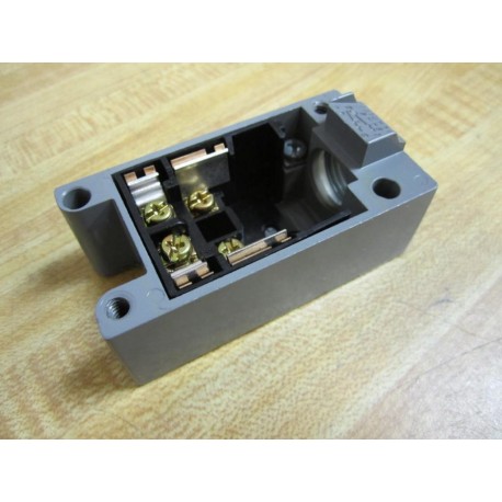 Square D 9007 CT54 Base Receptacle 9007CT54 - Used