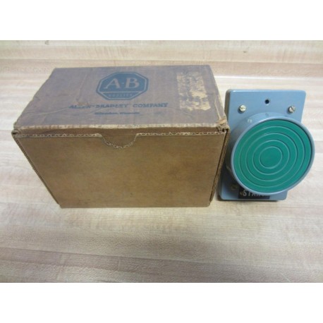 Allen Bradley 800P-1F1BG 800P1F1BG Green Start Push Button Series C