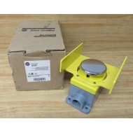 Allen Bradley 800P-S1CG1A Push Button 800PS1CG1A