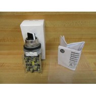 Allen Bradley 800T-H2H 2-Pos. Selector Switch 800TH2H
