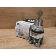 Allen Bradley 800T-N61KK4B 4-Pos Selector Switch 800TN61KK4B (2) 800T-XA W1 Key