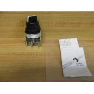 Allen Bradley 800T-HR4D1 Selector Switch - New No Box