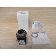Allen Bradley 800T-PC316 Cluster WO Lens Cap