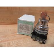 General Electric CR104PSK21A91L Selector Switch GE wContacts