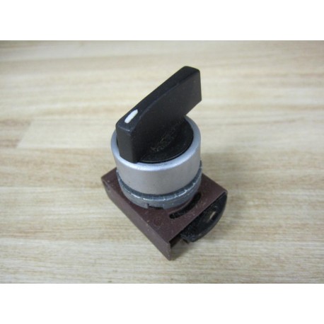General Electric C-2000 Lever Selector Switch P9XSVU5N - Used