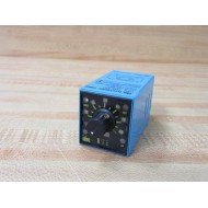 IDEC RTE-P11 Electronic Timer RTEP11 120VAC, Reversible Face Plate - Used