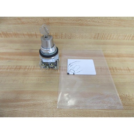 Allen Bradley 800T-J44KC1B Selector Switch - New No Box