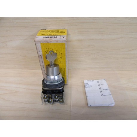 Allen Bradley 800T-H32A 2-Pos Switch