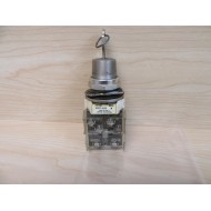 Allen Bradley 800T-H33B Selector Switch Series N - Used