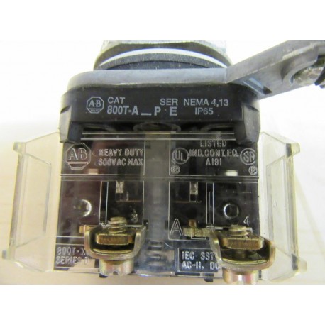 Allen Bradley 800T-A2P Flush Head Push Button 800TA2P WGround Arm - Used