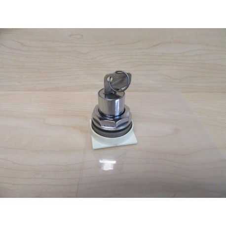 General Electric CR104PBK00A1K Keyed Switch GE - Used