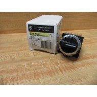 General Electric CR104PSG94B91 Selector Switch