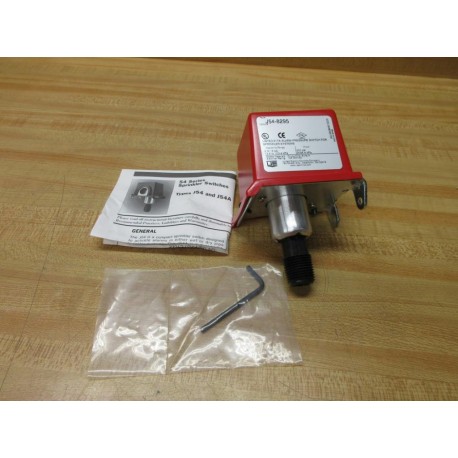 United Electric Controls J54-8295 Pressure Switch J548295 - New No Box