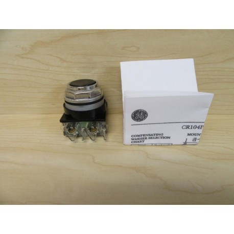 General Electric CR104PBG10B1 Push Button  GE - New No Box