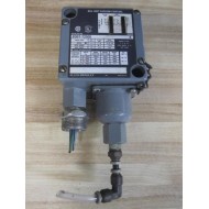 Allen Bradley 836T-T250J Pressure Switch 836TT250J WAttachment - Used