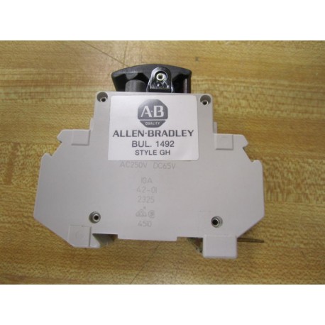 Allen Bradley 1492-GHD100 10A Circuit Breaker 1492GHD100 - Used