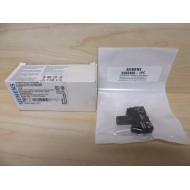 Siemens 3SB3400-1PC Green LED Lamp Holder 3SB34001PC