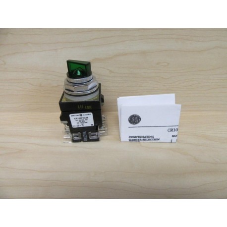 General Electric CR104PSL21G11S8 Selector Switch GE - New No Box