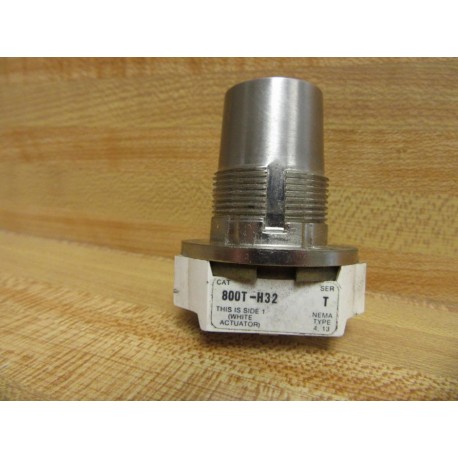 Allen Bradley 800T-H32 Keyed Selector Switch Core Only - Used