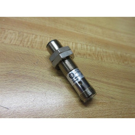 Allen Bradley 872C-DH3NP12-D4 Proximity Sensor Series C - New No Box